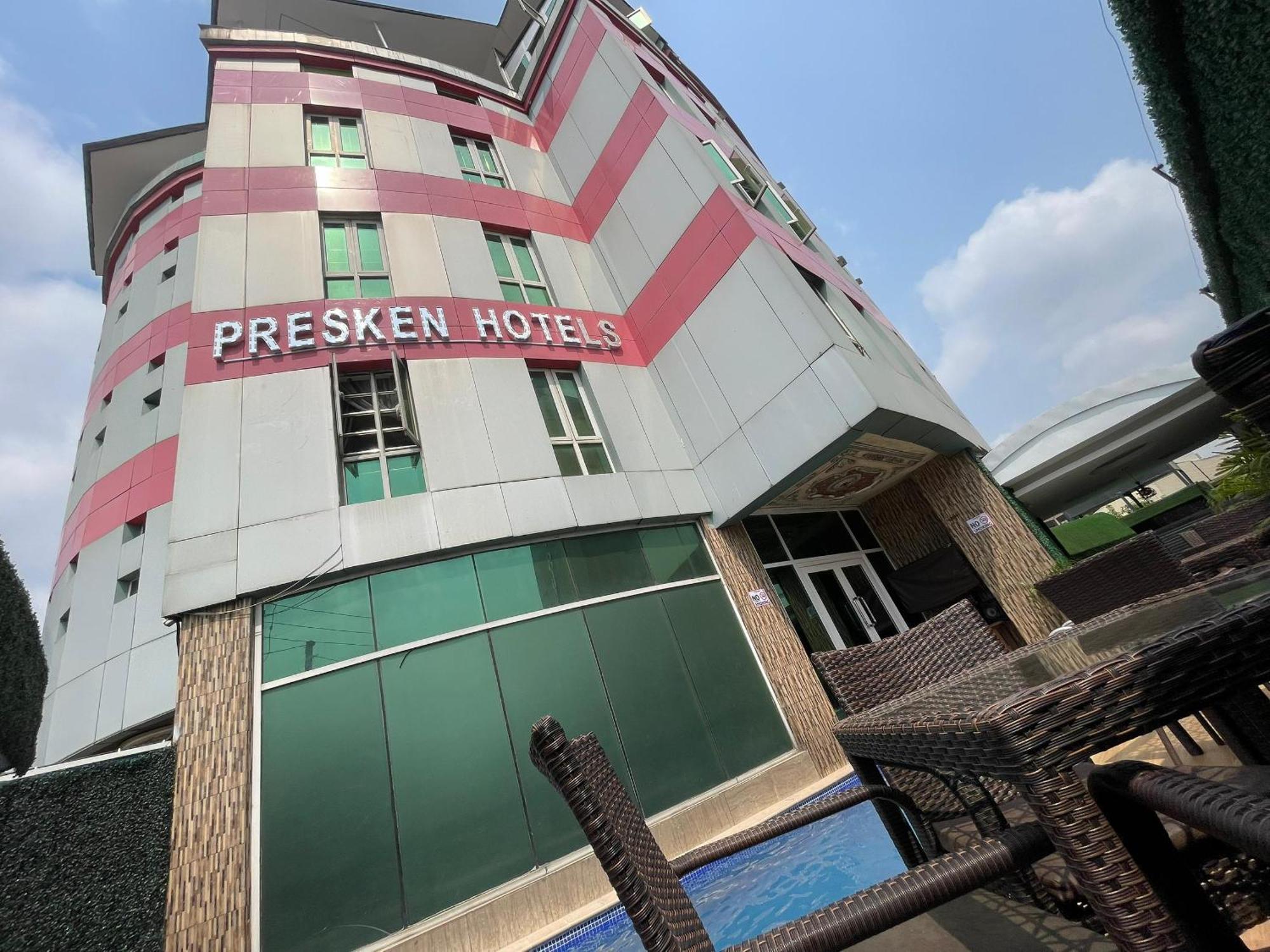 Presken Hotel At International Airport Road Ikeja Exterior photo